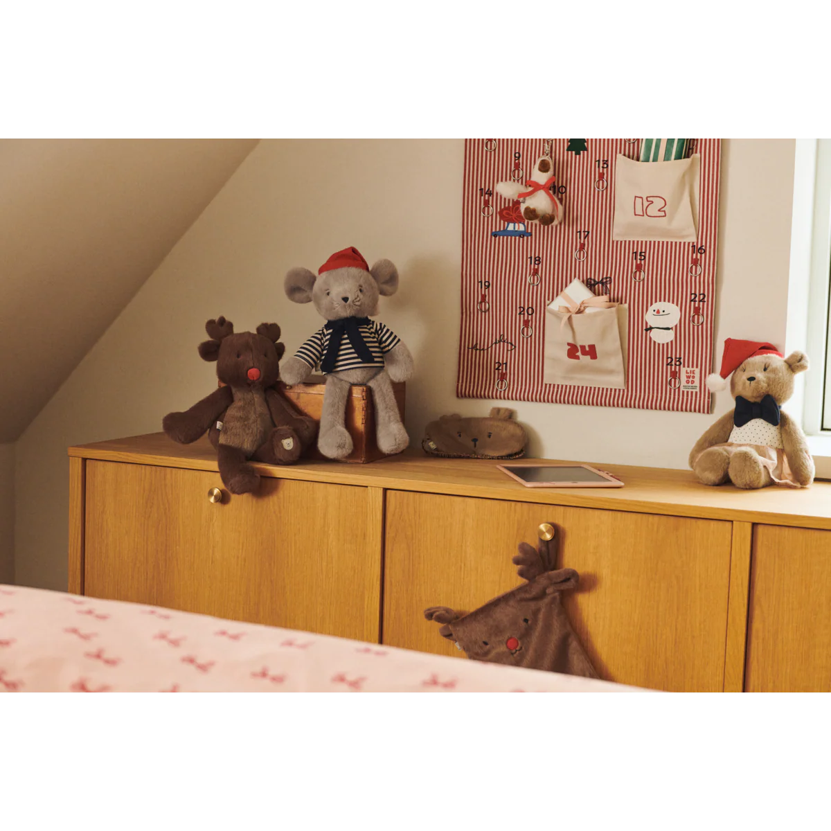 BERTO Reindeer Plush Teddy - Pecan - Image 4