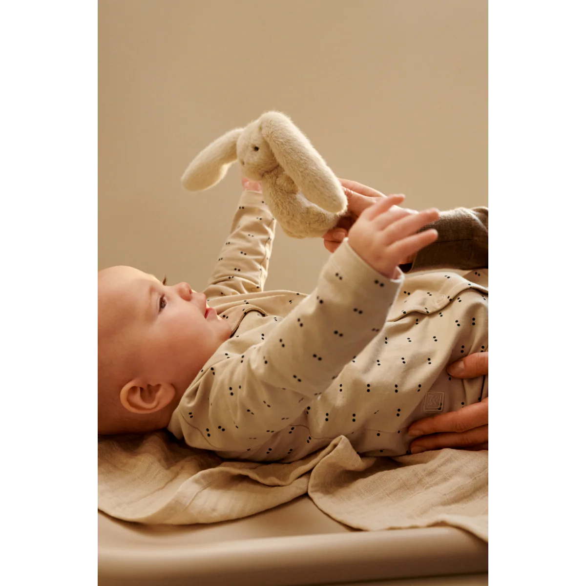 Cille Cover-Free Changing Mat - Sandy - Image 4