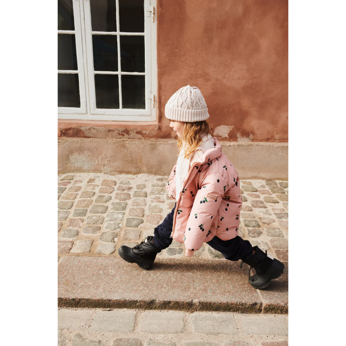 EZRA Cable Knit Beanie - Sandy - Image 6