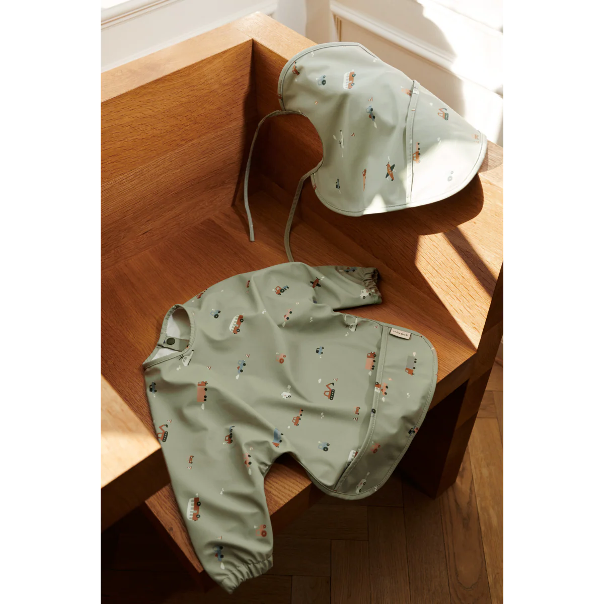 Merle Cape Bib - Vehicles/dove blue mix - Image 3